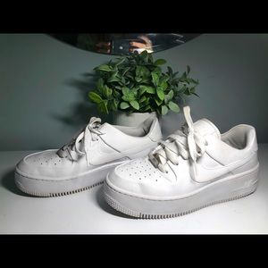 Nike Women’s Air Force 1 Sage Low